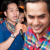 Ca nhạc - MTV - Nghệ sĩ Việt về biên giới làm từ thiện