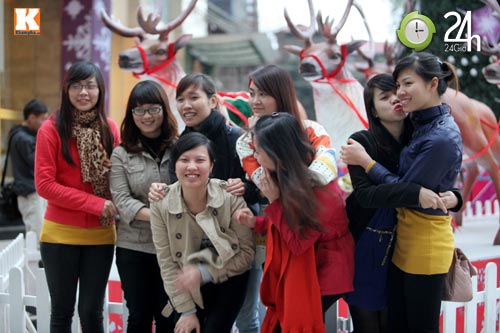 Giới trẻ Hà Thành đón Giáng sinh sớm - 8