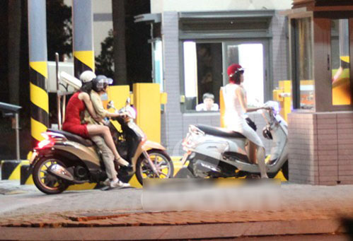 Những scandal chấn động Vbiz 2012 - 10