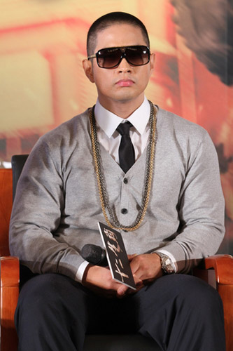 Thành Long đấu võ với bạn trai Tử Di - 13