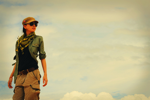 Ngô Thanh Vân bụi bặm trên sa mạc cát - 10