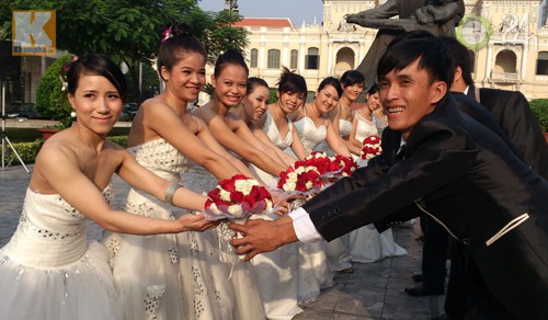 120 cặp đôi rạng ngời trong lễ cưới tập thể - 6