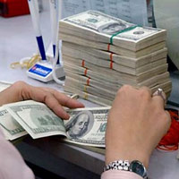Kinh doanh - Càng ngắn hạn, lãi suất NH càng cao
