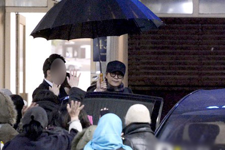 Xôn xao phim Gangnam Style - 8