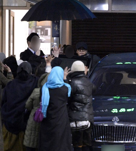 Xôn xao phim Gangnam Style - 12