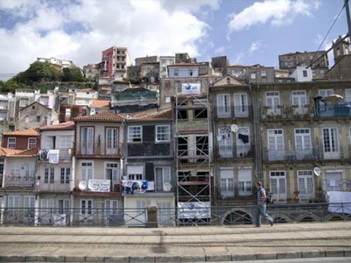 11 thị trường nhà ở thê thảm nhất TG - 6