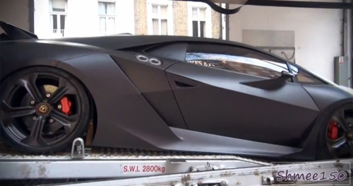 ‘Siêu bò’ Sesto Elemento đến London - 2