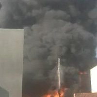 Tin tức trong ngày - Xưởng hóa chất phát nổ, cháy ngùn ngụt