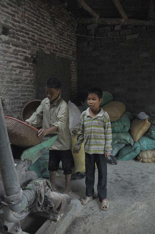 Những người "không biết lớn" ở Hòa Bình - 3