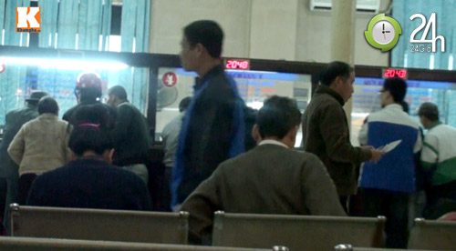 Vé tàu Tết: Ga nhường "đất" cho cò? - 2