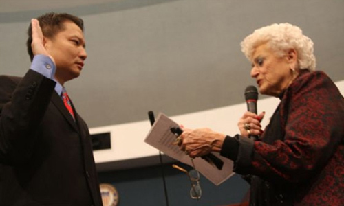 Người gốc Việt 39 tuổi làm Thị trưởng ở Mỹ - 2