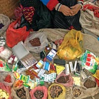 Sức khỏe đời sống - Thần dược phòng the của người Mông