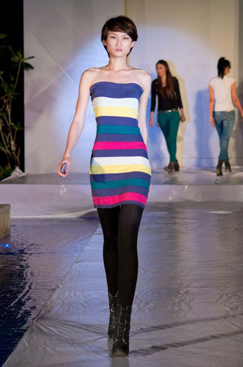 Nhã Trúc nhợt nhạt đi tổng duyệt catwalk - 8