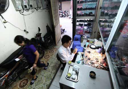 Tận mắt xem những cửa hiệu "siêu bé" ở Thủ đô - 6