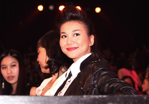 Thanh Hằng sành điệu đi xem nhảy - 4