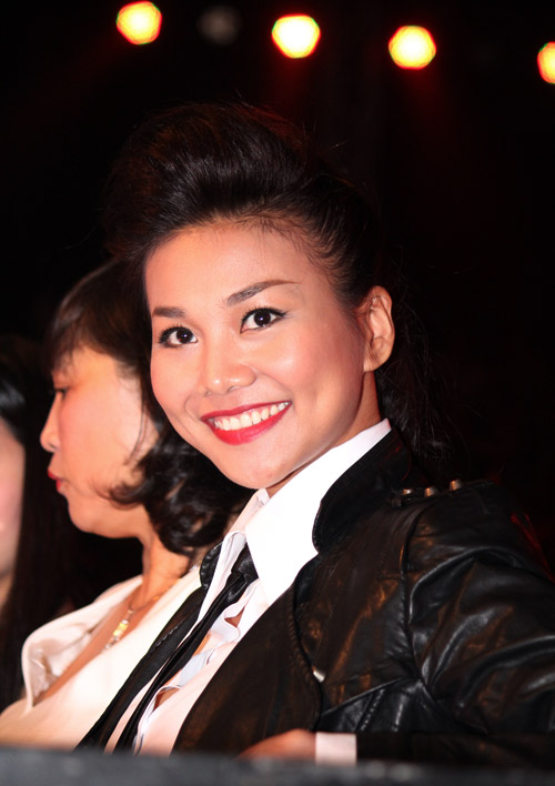 Thanh Hằng sành điệu đi xem nhảy - 5