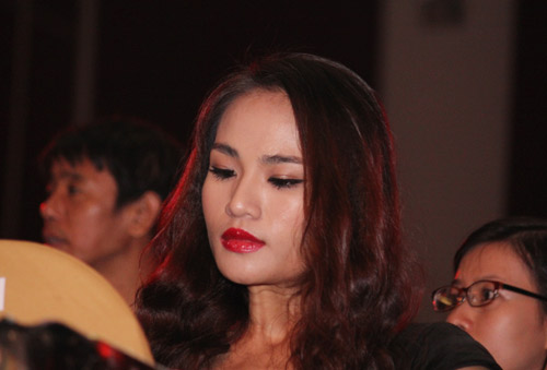 Thanh Hằng sành điệu đi xem nhảy - 8