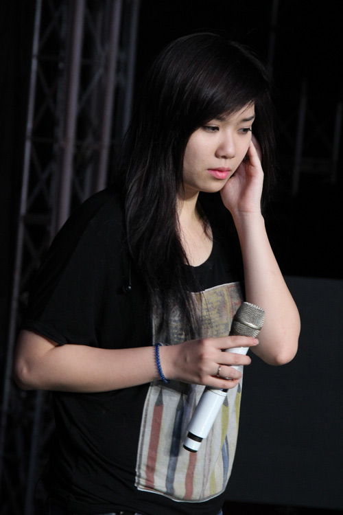 Hương Tràm lột xác với nhạc dance - 10