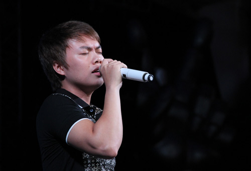 Hương Tràm lột xác với nhạc dance - 13