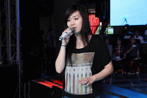 Hương Tràm lột xác với nhạc dance - 11