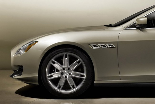 Maserati Quattroporte 2013: Cây đinh ba 'hái' tiền - 7