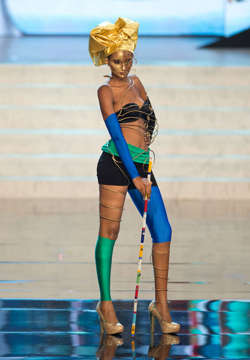 Thí sinh Hoàn vũ mặc quốc phục sexy - 10