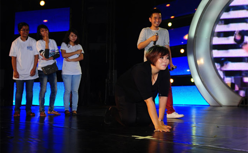 Uyên Linh đọ sức nóng với Trà My - 8