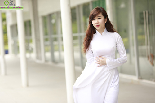Hot girl Việt "đọ" sắc vóc với áo dài - 15
