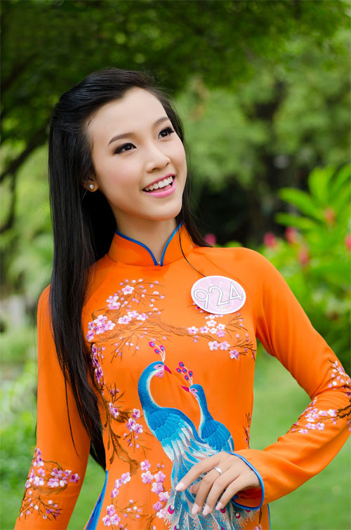 Hot girl Việt "đọ" sắc vóc với áo dài - 20