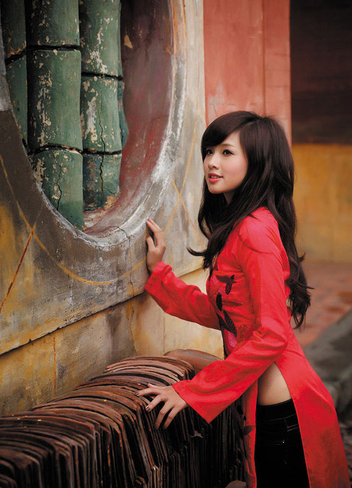 Hot girl Việt "đọ" sắc vóc với áo dài - 4