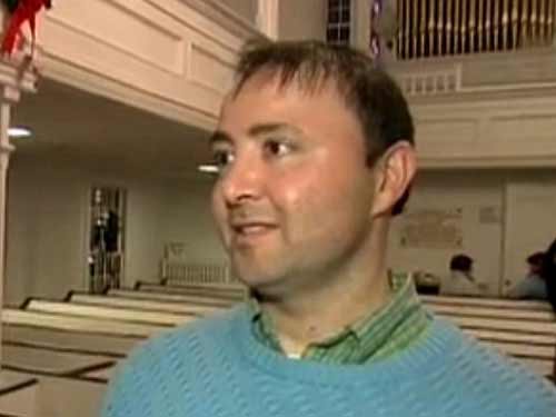 Vụ thảm sát ở Mỹ: Bé 6 tuổi sống sót kỳ diệu - 2