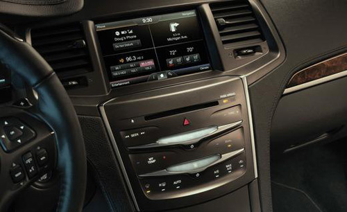 Lincoln MKS 2013 “chiến binh” của Ford - 5