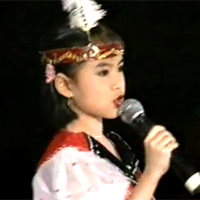 Ca nhạc - MTV - Lộ clip Hoàng Thùy Linh hát thuở bé thơ