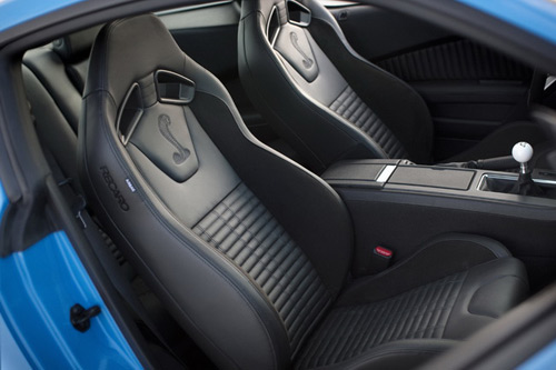 C63 AMG chạm trán Shelby GT500 - 4