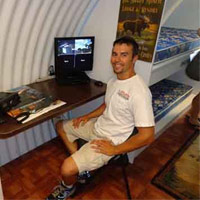 Phi thường - kỳ quặc - Khách sạn trú ẩn cho Ngày tận thế