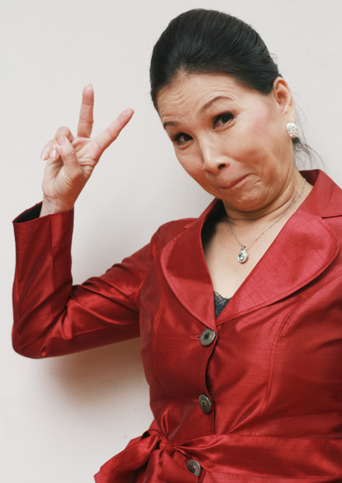 56 tuổi, NSUT Kim Xuân vẫn hồi teen - 5