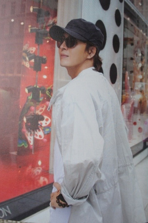 Bae Yong Joon: Từ ổ chuột đến sao hạng A - 12