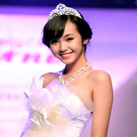 Người mẫu - Hoa hậu - Bảo Trân làm cô dâu ở tuổi 14