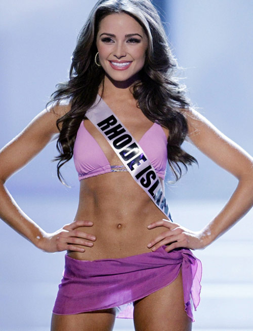 "Tân Hoa hậu không cao nhưng rất đẹp!" - 18