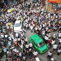 Tin tức trong ngày - Phí sử dụng đường bộ: Xe máy được nợ
