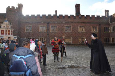Thăm cung điện Hampton Court - 1