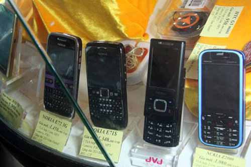 Thực hư chuyện hàng hitech xách tay ... - 13