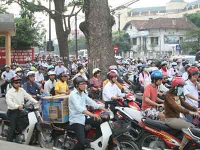 Thu phí đường bộ: Tổ dân phố, CA đều ngán - 1