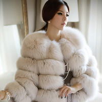 Thời trang công sở - Sang trọng, sành điệu với áo khoác lông