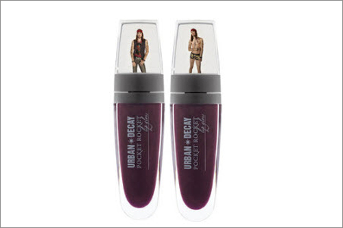 Đón năm mới nồng nàn với màu huyết dụ - 14