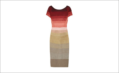 Đón năm mới nồng nàn với màu huyết dụ - 12