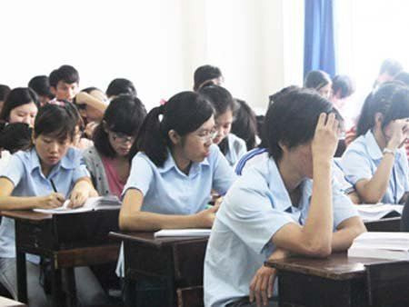 Đạo đức, lối sống sinh viên đang tụt dốc - 2