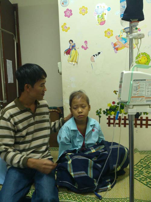 Khám họng phát hiện ung thư máu - 2