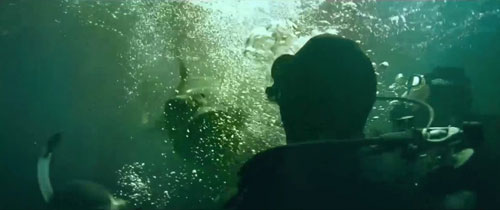 Trailer phim: Dark Tide - 4