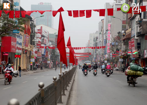 Hà Nội, TP.HCM rực rỡ đón năm mới - 11